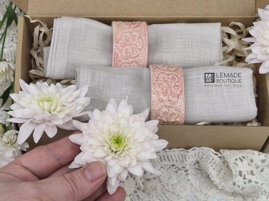 "Pink Pastel" — Gift Table Setting Set (2 Napkins & 2 Holders)